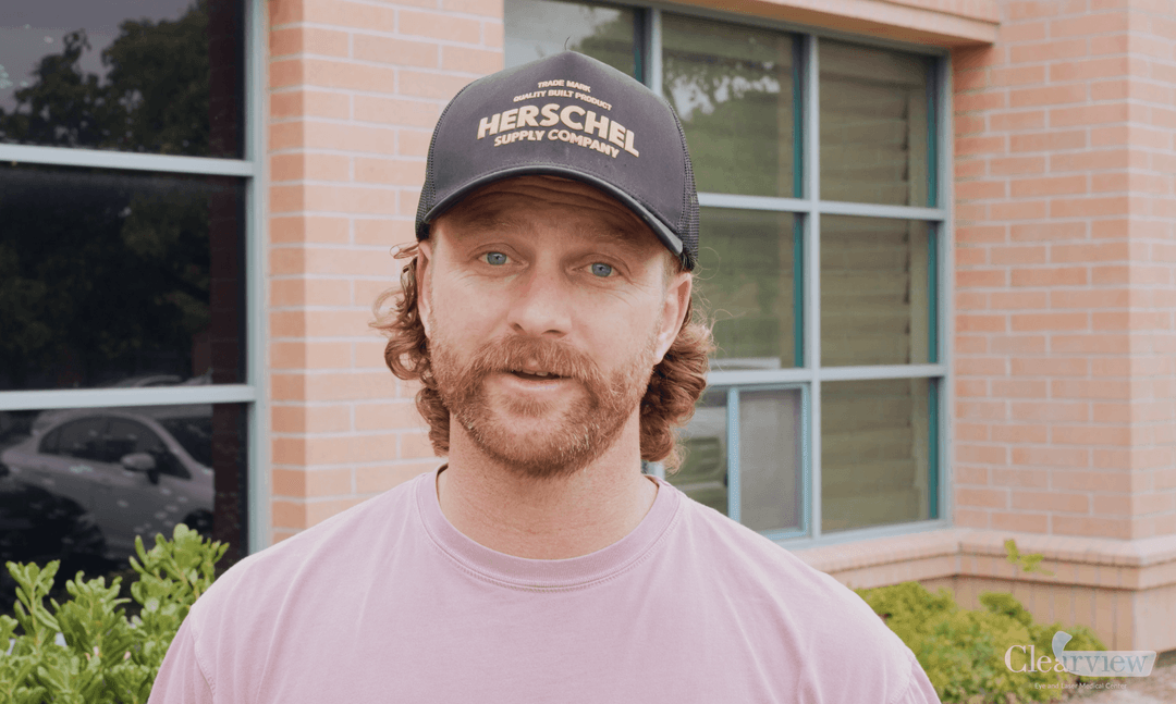 ryan berry sharing his lasik experience